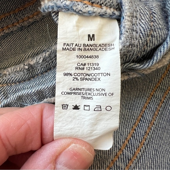 GARAGE BOYFRIEND DENIM JACKET WOMENS M CROPPED FRAY HEM CLASSIC EDGY TOMBOY CHIC - Picture 11 of 12